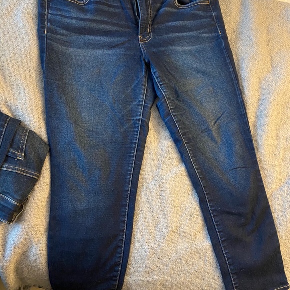 American Eagle Skinny Jeans - Picture 2 of 2